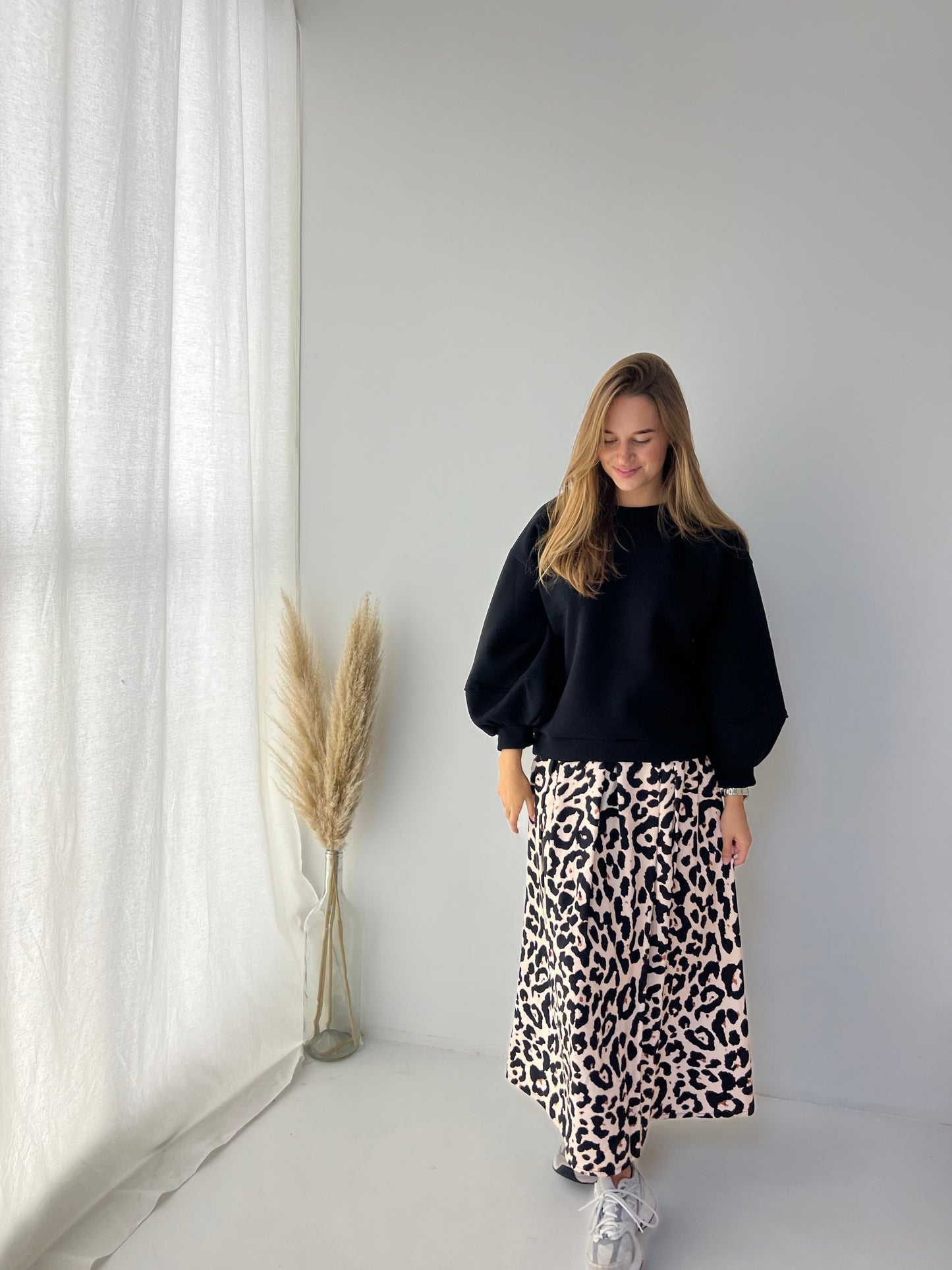 Enya leopard skirt