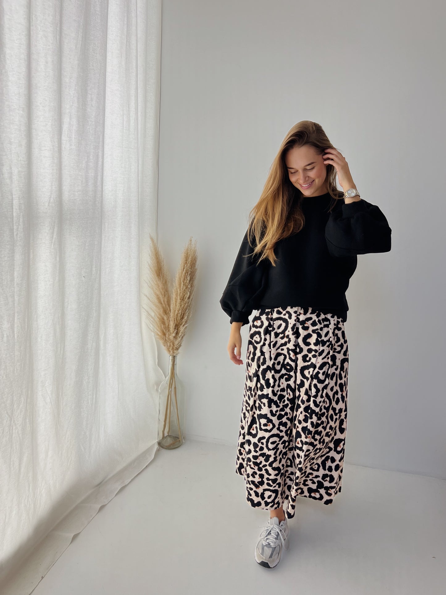 Enya leopard skirt